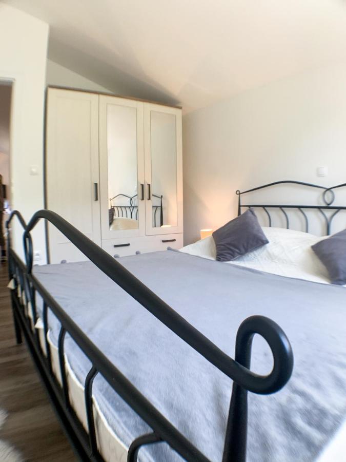 Apartmani Carnizza Ražanac Екстериор снимка
