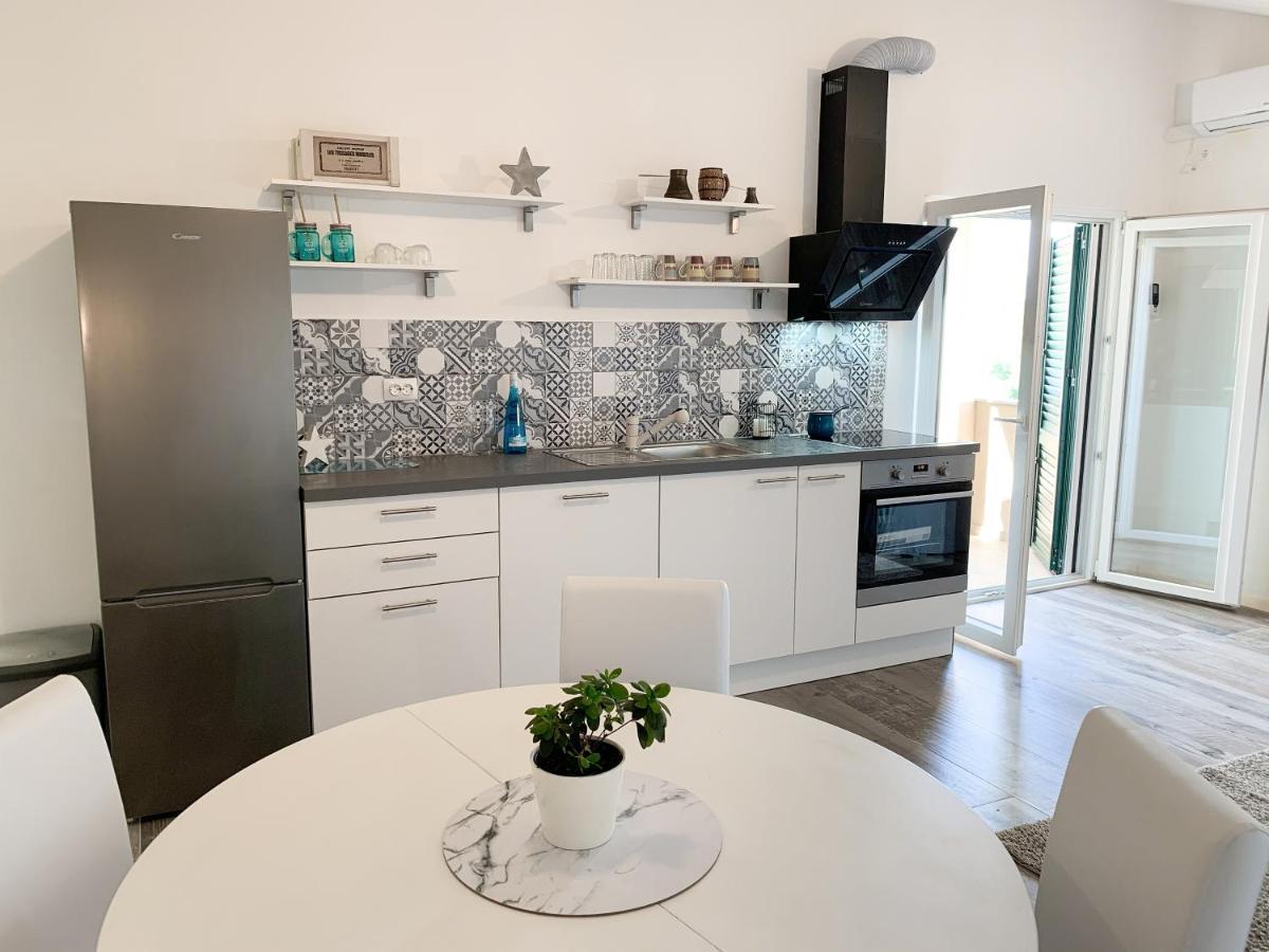 Apartmani Carnizza Ražanac Екстериор снимка