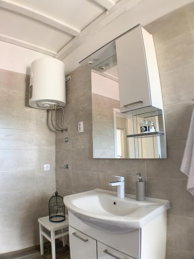 Apartmani Carnizza Ražanac Екстериор снимка
